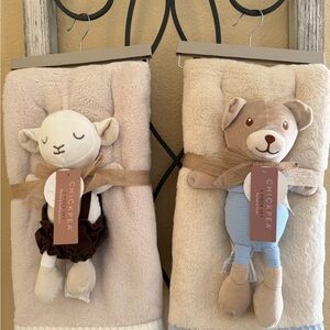 Chickpea Beige and Blue set of 2 Baby Blanket’s with Plush Toys.